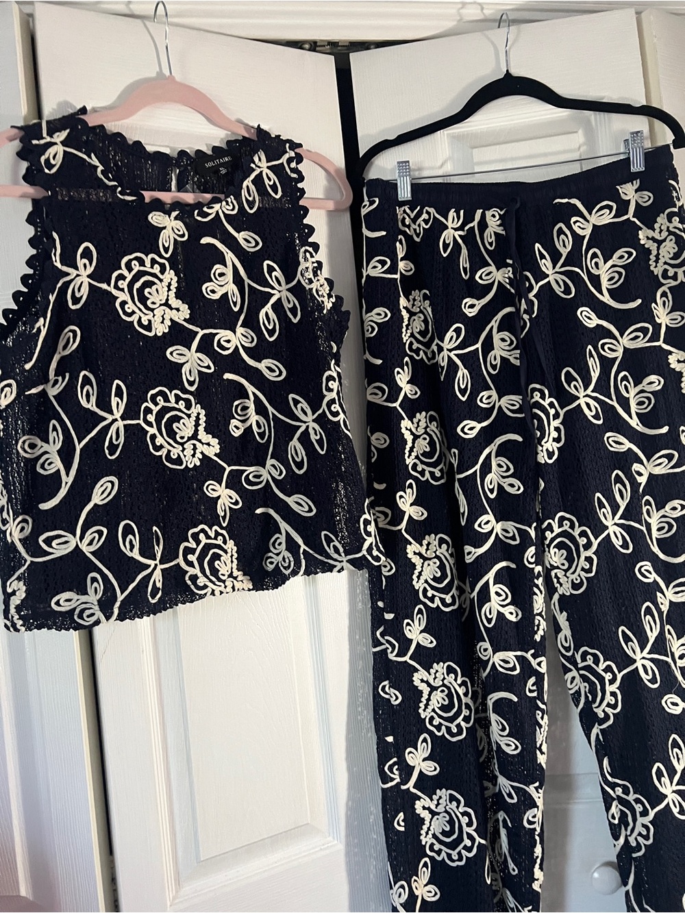 Solitaire Navy and Cream Crochet Top with Floral Swirls - Picture 4 of 10